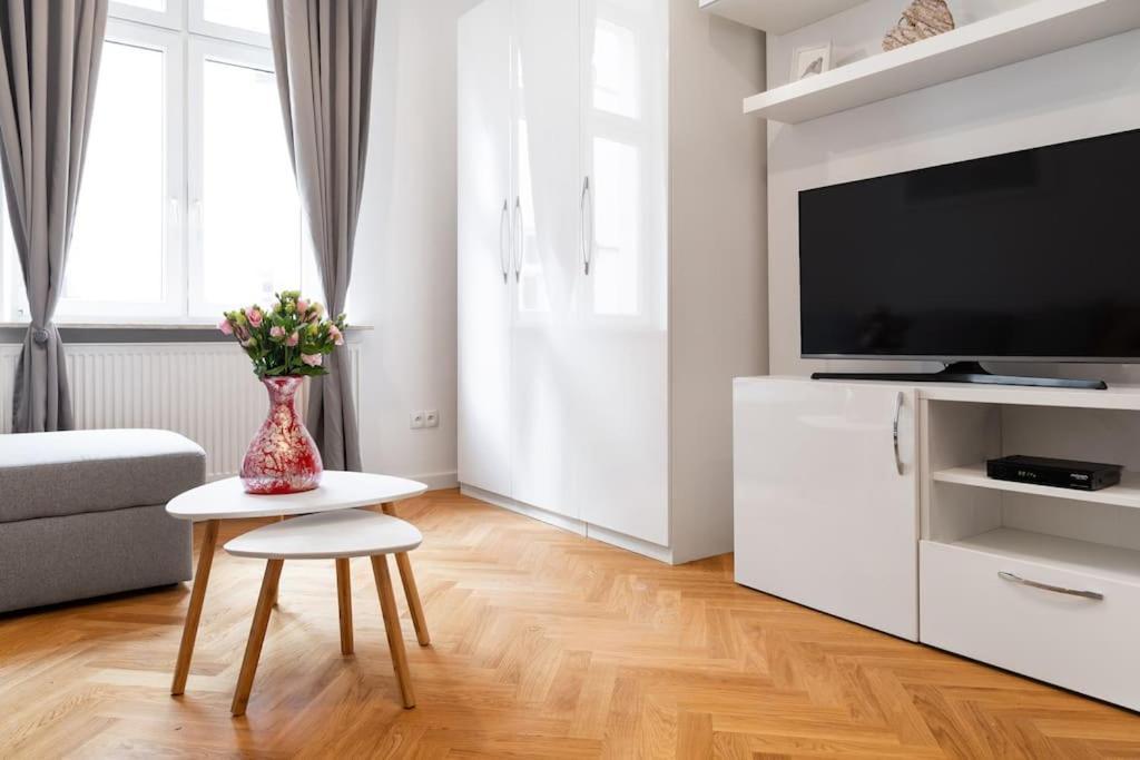 Househost Apt - Krowoderska 55 Cracovia Esterno foto